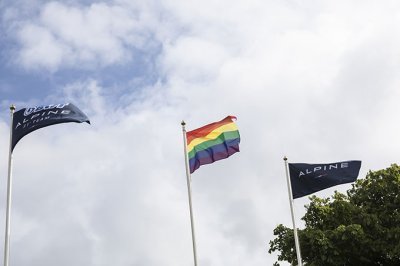 Alpine F1 Team célèbre le Mois de la Fierté 