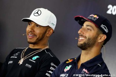 Mercedes réfléchit à 2019, Ricciardo sur la liste des candidats