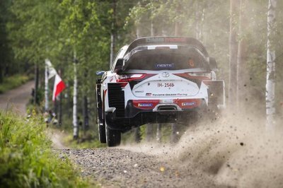 Finland, SS1: Tänak sets Finland pace