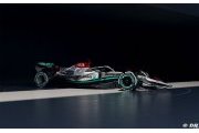 Wolff justifie le retour à la livrée argentée pour Mercedes F1