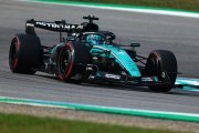 Mercedes F1 en plein doute : Russell pénalisé à Singapour, les évolutions de la W17 en cours d'analyse