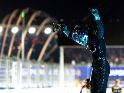 Mercedes F1 confirme un ’accord’ avec Russell après sa victoire à Singapour
