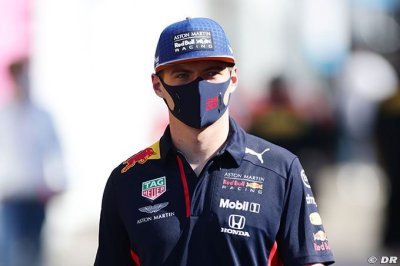 ’Doesn’t matter’ if Albon stays or goes - Verstappen