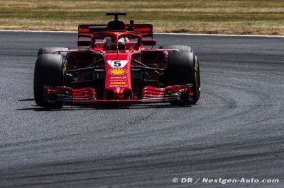 Les Ferrari dans le sillage de Hamilton en qualifications
