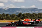 Red Bull débute bien en France mais se méfie de Mercedes F1