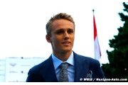 Chilton, chanteur de boys-band ?