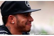 Hamilton reluctant to help Rosberg beat Vettel