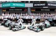 Mercedes 'not big enough' to win admits Rosberg