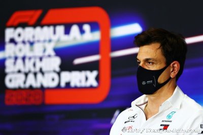 Wolff louange Russell et ne voit pas pourquoi il devrait rassurer Bottas