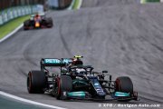 Bottas wins Sprint to claim pole position in São Paulo