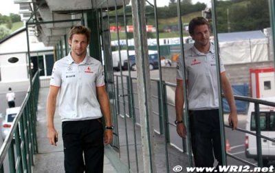 Button a la critique positive