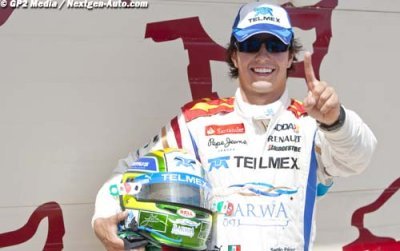 Perez dominates Abu Dhabi feature race 
