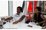 Problèmes d'argent pour Karthikeyan