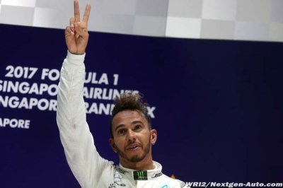 Abandon de Vettel, pluie… Hamilton se dit béni