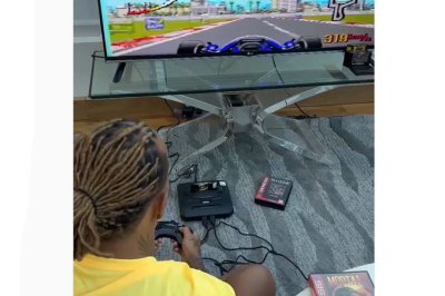 Hamilton s’est acheté un vieux jeu vidéo de F1 avant le GP du Canada