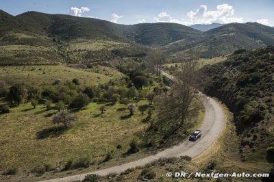 Ogier excels in face of adversity