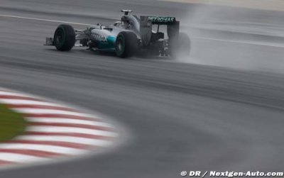 Qualifications&nbsp;: Hamilton intouchable sous la pluie en Chine
