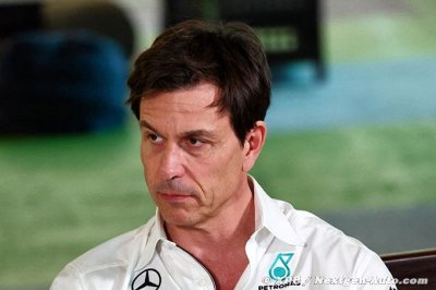 Mercedes F1 va ’étudier de près’ la Red Bull et l’Aston Martin