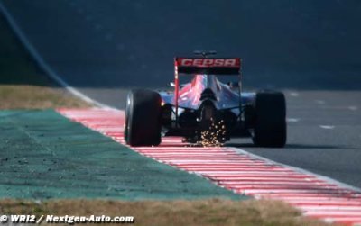 Les pilotes conseillent Max Verstappen