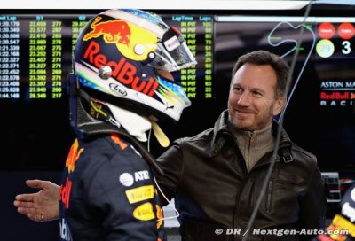 Horner veut une décision de Ricciardo au mois d’août