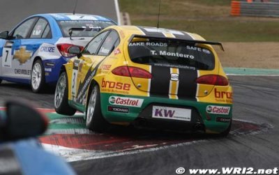 Tiago Monteiro devant son public à Portimão