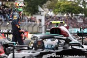 Verstappen a voulu vérifier la flexibilité de l'aileron de la Mercedes