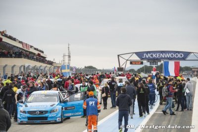 Le duo Polestar marque dès les débuts de la Volvo S60 TC1