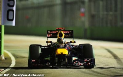 Vettel keeps Red Bull on top