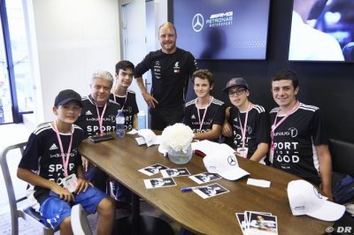 Hamilton espère ’plus de diversité’ et voir une femme ’dominer la F1’ un jour