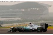 Rosberg en 1ère ligne, Hamilton gêné