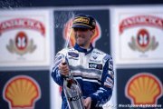 La célébration du titre de Hill est un des meilleurs souvenirs de Villeneuve chez Williams F1