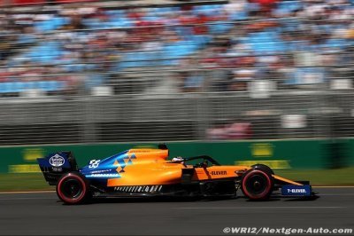 Sainz est heureux de voir McLaren dans le peloton