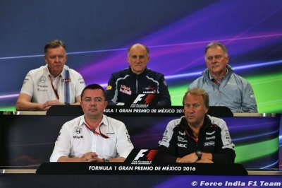 Les directeurs d’équipe analysent leur métier