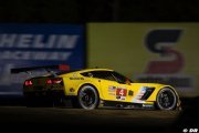 Magnussen helping father keep racing