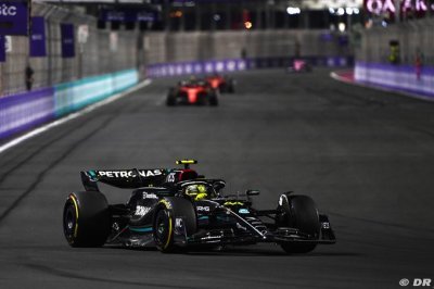 Hamilton hints at W14’s specific problem