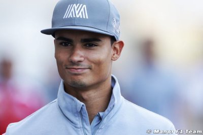 Wehrlein on pole for Mercedes seat