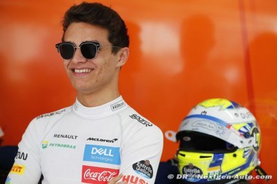 Lando Norris plays down father’s wealth