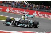 Silverstone L3 : les Mercedes en pointe