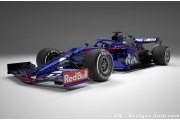 Scuderia Toro Rosso reveals the STR14 Honda