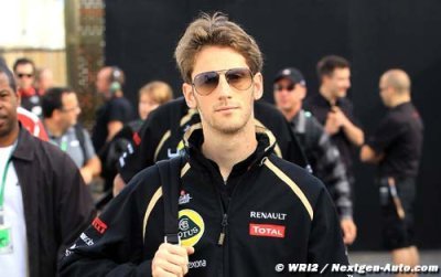  Grosjean delights in crazy end to race