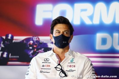 Les clauses de confidentialité du contrat d’Albon satisfont Wolff