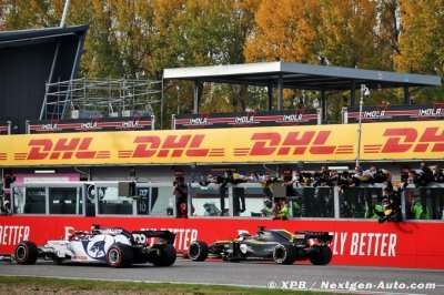 AlphaTauri célèbre une belle quatrième place à domicile pour Kvyat