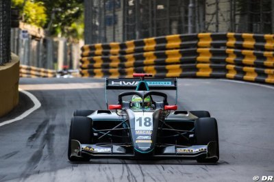 Floersch criticises Ferrari for seeking female driver