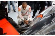 Hamilton retourne sa veste