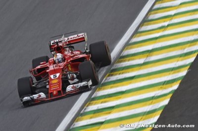 Vettel s’impose au Brésil, Hamilton fait le spectacle