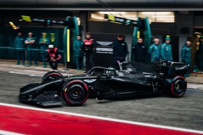 Russell impressionné par l’Aston de Newey&nbsp;: visuellement, la F1 la plus marquante&nbsp;!