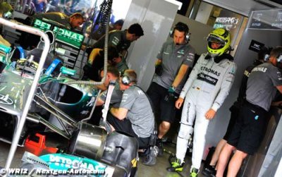 Rosberg fait confiance à la FIA, Wolff insiste