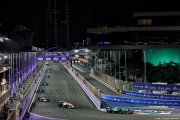 Alonso termine aux portes des points avec son Aston Martin F1