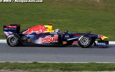 Vettel baptise sa Red Bull RB7