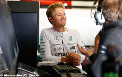 Rosberg&nbsp;: Ravi que Hamilton poursuive chez Mercedes